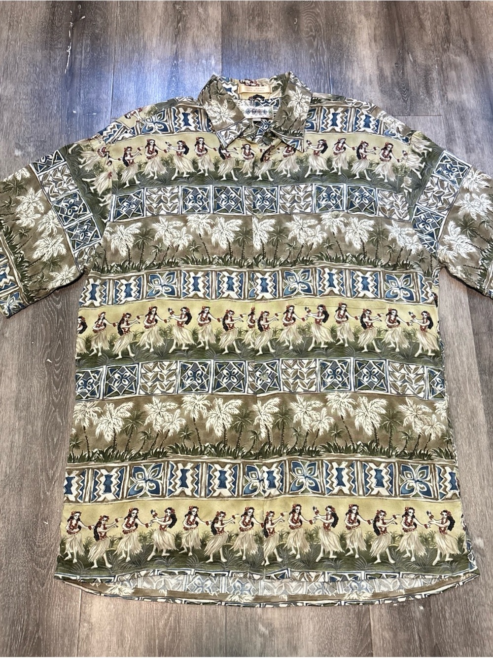 Campia Moda Vintage Men's Hawaiian Aloha Tropical Shirt Hula Dancers Top, Size M